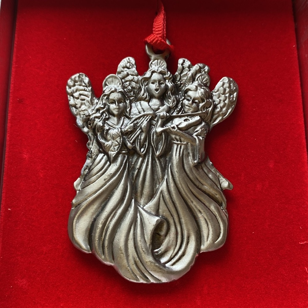 Wallace Silversmiths Silver Angel Ornaments in Beautiful Foil Boxes